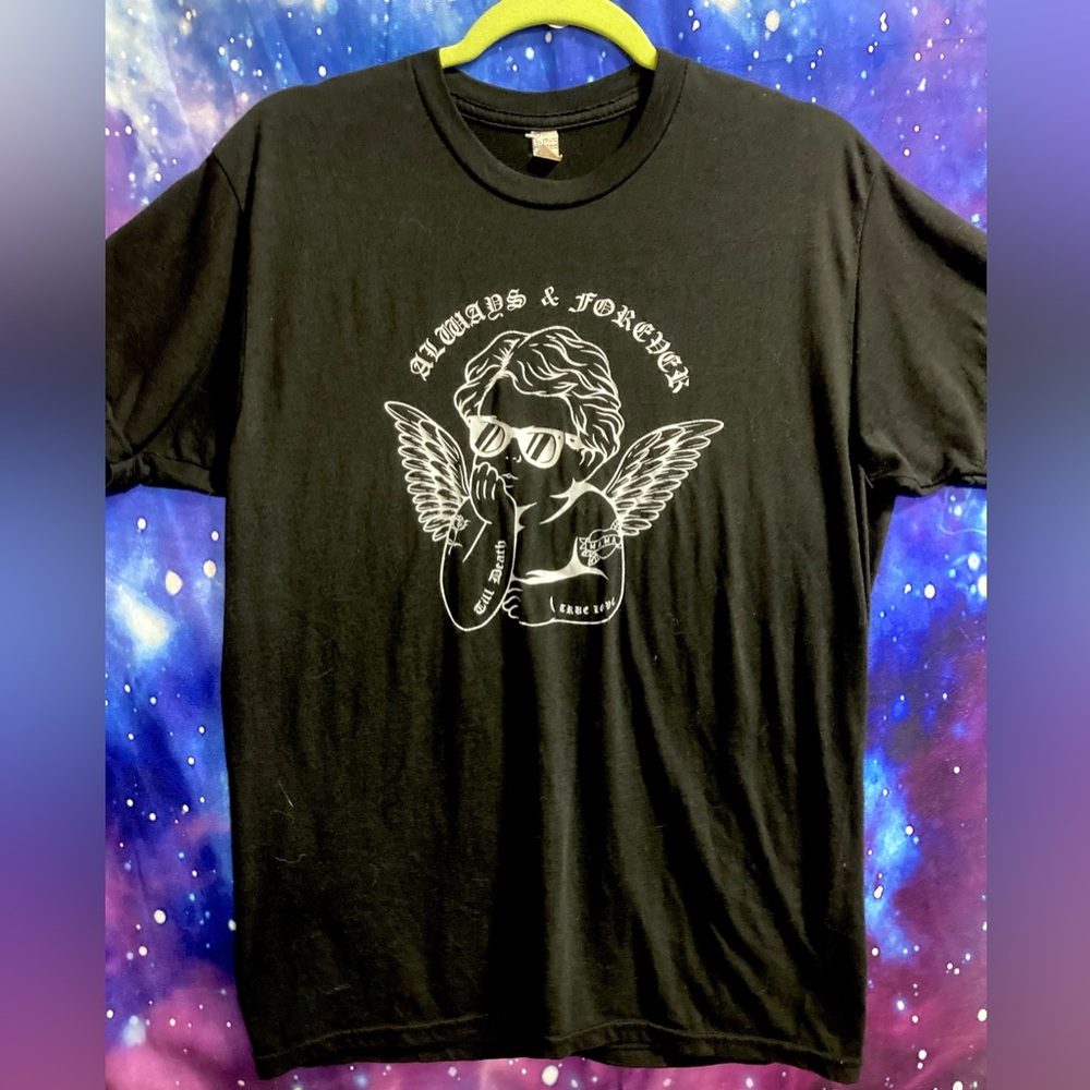 Baroque Tattooed Cherub Graphic T-shirt Size M
